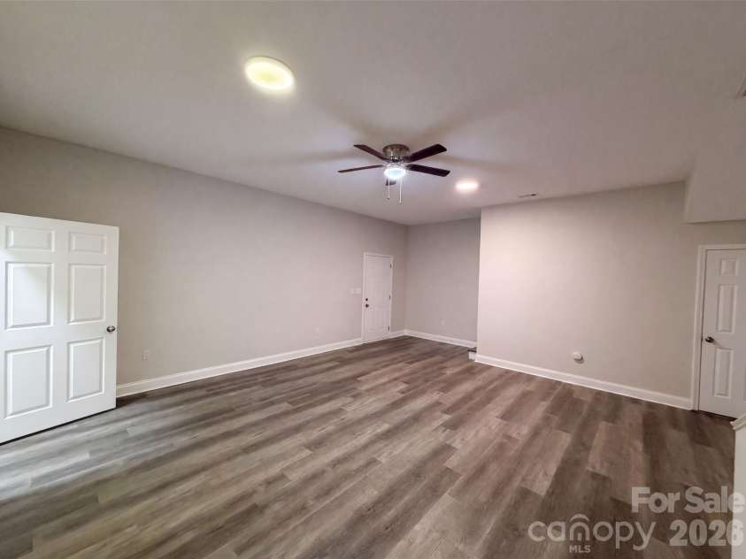 930 Marshall Drive, Concord, NC 28027.  MLS# CAR4404143, YatesRealty ID 36881. 