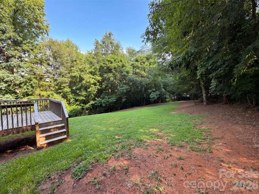 930 Marshall Drive, Concord, NC 28027.  MLS# CAR4404143, YatesRealty ID 36881. 