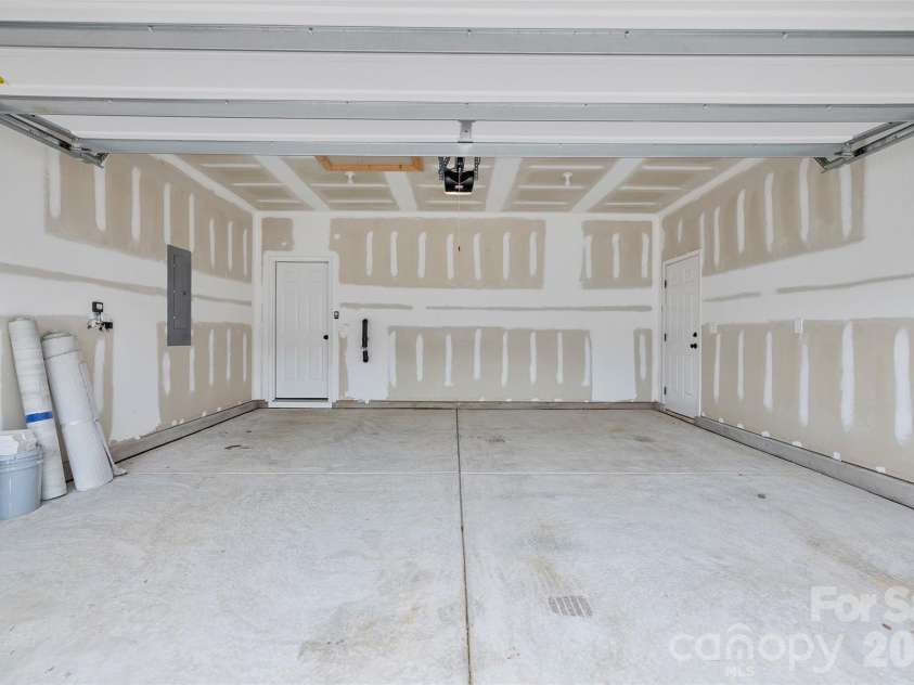 483 Switch Street, York, SC 29745.  MLS# CAR4404015, YatesRealty ID 36884. 