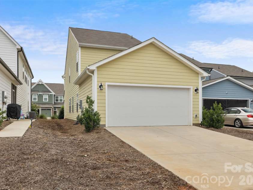 483 Switch Street, York, SC 29745.  MLS# CAR4404015, YatesRealty ID 36884. 