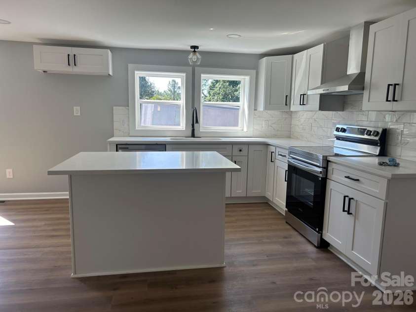 1150 Radcliff Road, Chester, SC 29706.  MLS# CAR4401504, YatesRealty ID 36885. KITCHEN VIEW