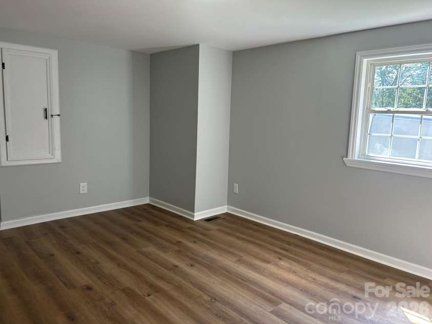 1150 Radcliff Road, Chester, SC 29706.  MLS# CAR4401504, YatesRealty ID 36885. PRIMARY BEDROOM DOWN VIEW 2