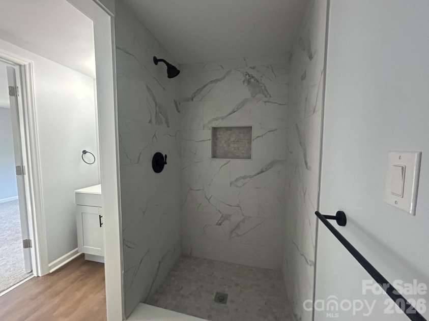 1150 Radcliff Road, Chester, SC 29706.  MLS# CAR4401504, YatesRealty ID 36885. UPSTAIRS SHOWER