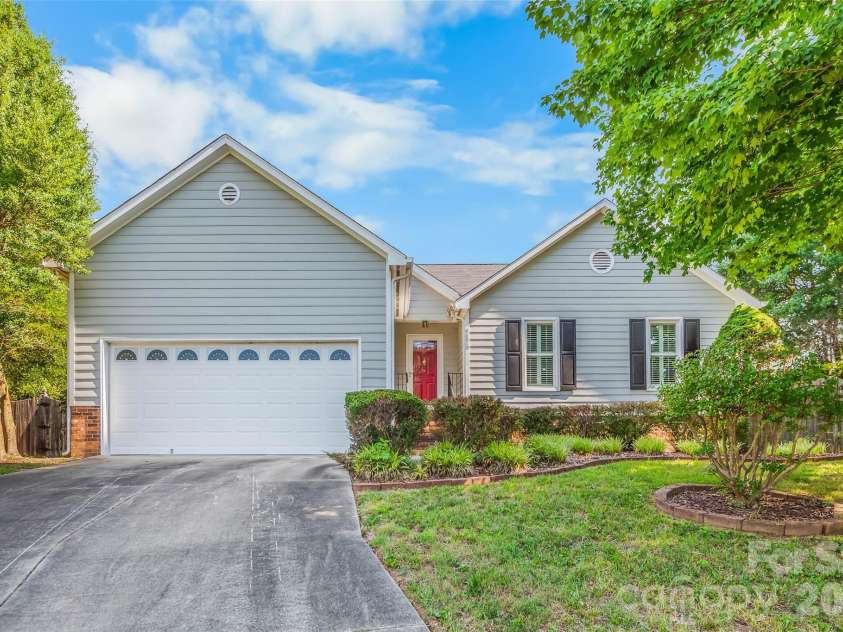 4126 Carroll Ridge Court, High Point, NC 27265.  MLS# CAR4403857, YatesRealty ID 36886. 