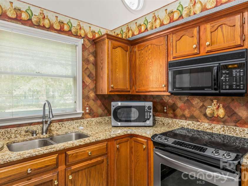 4126 Carroll Ridge Court, High Point, NC 27265.  MLS# CAR4403857, YatesRealty ID 36886. 