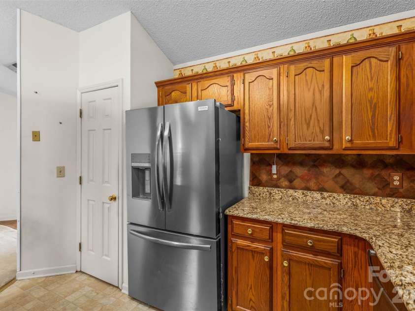 4126 Carroll Ridge Court, High Point, NC 27265.  MLS# CAR4403857, YatesRealty ID 36886. 