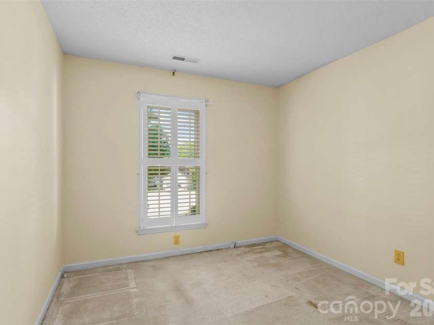 4126 Carroll Ridge Court, High Point, NC 27265.  MLS# CAR4403857, YatesRealty ID 36886. 