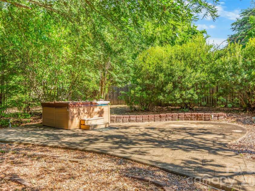 4126 Carroll Ridge Court, High Point, NC 27265.  MLS# CAR4403857, YatesRealty ID 36886. 