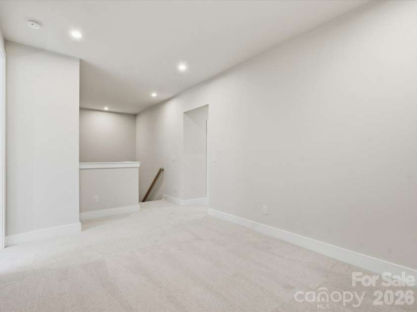 321 Ardmore Drive, Belmont, NC 28012.  MLS# CAR4404209, YatesRealty ID 36887. Loft space