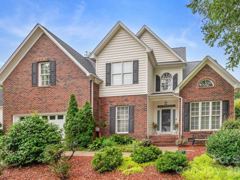 209 SouthFork Lane, Belmont, NC 28012.  MLS# CAR4404207, YatesRealty ID 36888. 