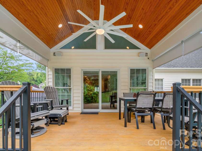209 SouthFork Lane, Belmont, NC 28012.  MLS# CAR4404207, YatesRealty ID 36888. 