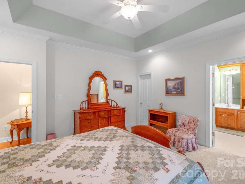 209 SouthFork Lane, Belmont, NC 28012.  MLS# CAR4404207, YatesRealty ID 36888. 