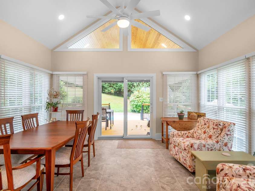 209 SouthFork Lane, Belmont, NC 28012.  MLS# CAR4404207, YatesRealty ID 36888. 