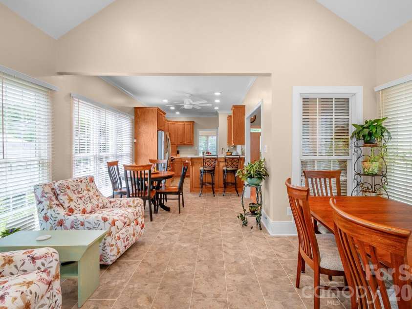 209 SouthFork Lane, Belmont, NC 28012.  MLS# CAR4404207, YatesRealty ID 36888. 