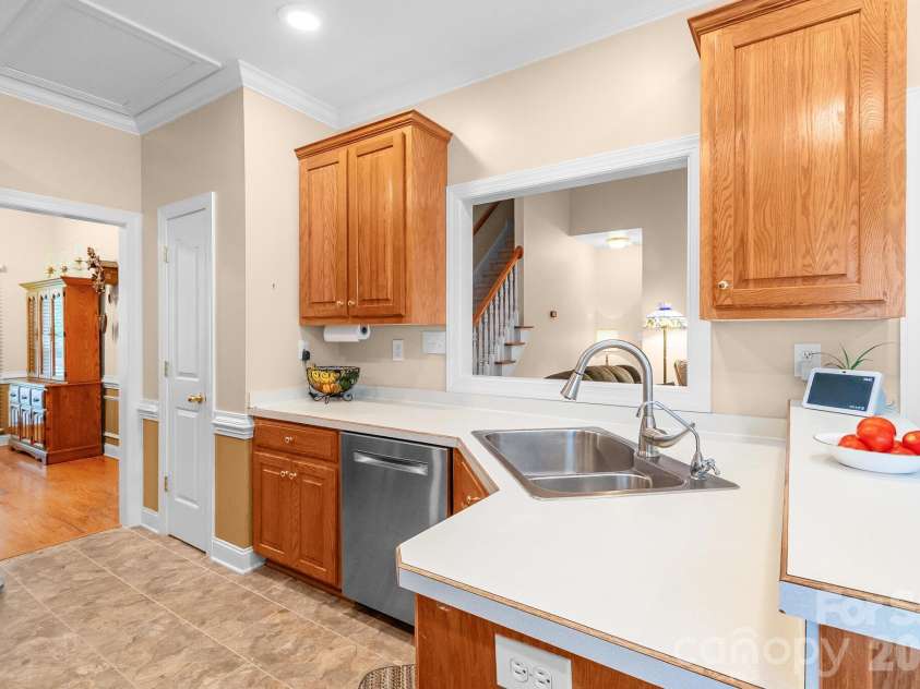 209 SouthFork Lane, Belmont, NC 28012.  MLS# CAR4404207, YatesRealty ID 36888. 
