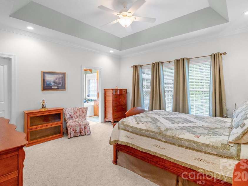 209 SouthFork Lane, Belmont, NC 28012.  MLS# CAR4404207, YatesRealty ID 36888. 