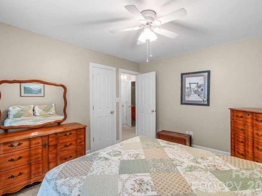 209 SouthFork Lane, Belmont, NC 28012.  MLS# CAR4404207, YatesRealty ID 36888. 