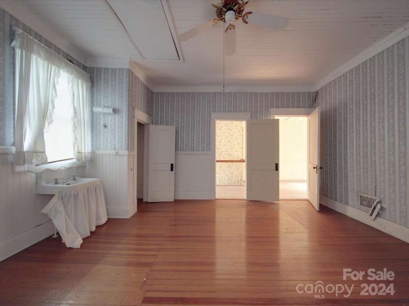 222 Leak Avenue, Wadesboro, NC 28170.  MLS# CAR4172746, YatesRealty ID 3689. 