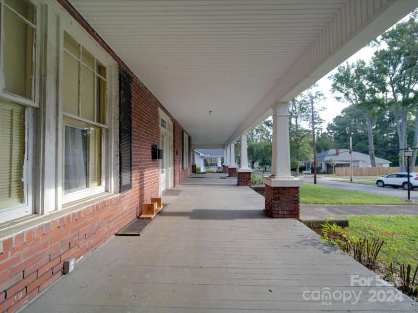 222 Leak Avenue, Wadesboro, NC 28170.  MLS# CAR4172746, YatesRealty ID 3689. 