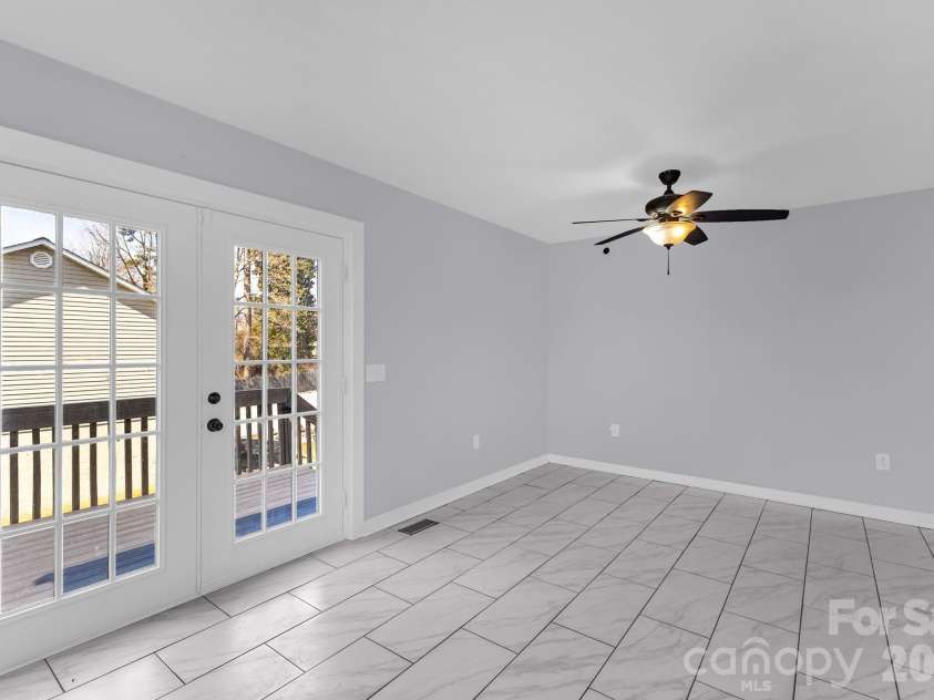 311 Meadow Drive, Morganton, NC 28655.  MLS# CAR4314467, YatesRealty ID 3689. 