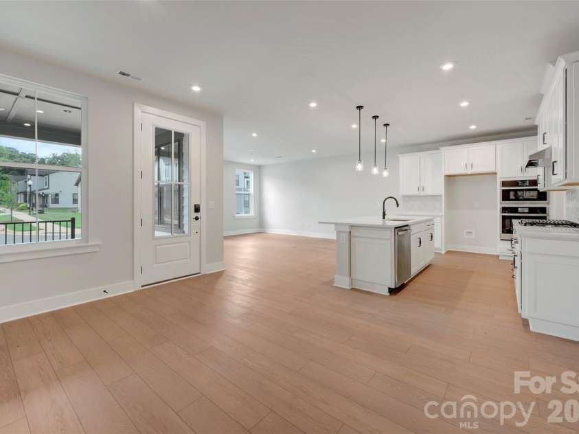 314 Ardmore Drive, Belmont, NC 28012.  MLS# CAR4404249, YatesRealty ID 36893. Light filled open concept first floor