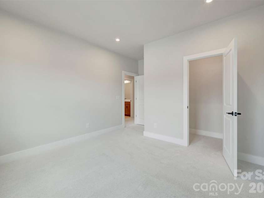 314 Ardmore Drive, Belmont, NC 28012.  MLS# CAR4404249, YatesRealty ID 36893. Secondary bedroom