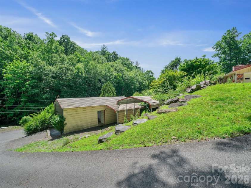 1065 Upper Pig Pen Road, Green Mountain, NC 28740.  MLS# CAR4400545, YatesRealty ID 36895. 
