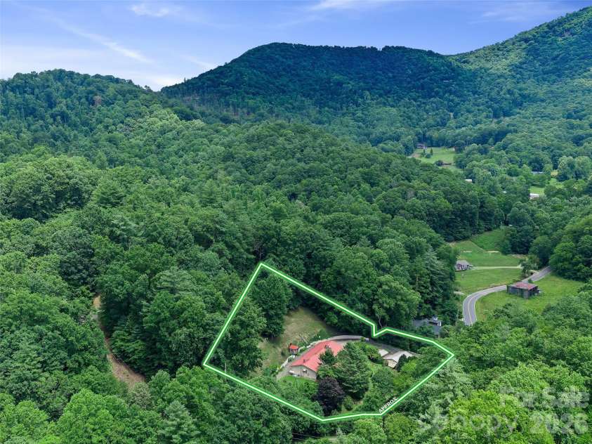 1065 Upper Pig Pen Road, Green Mountain, NC 28740.  MLS# CAR4400545, YatesRealty ID 36895. 