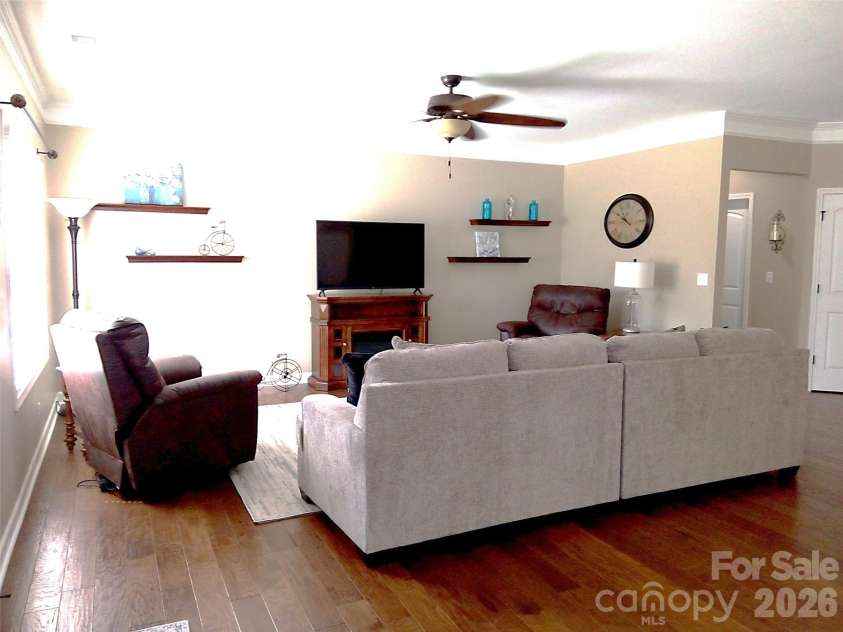10234 Lakeshore Drive, Lancaster, SC 29720.  MLS# CAR4403898, YatesRealty ID 36897. 