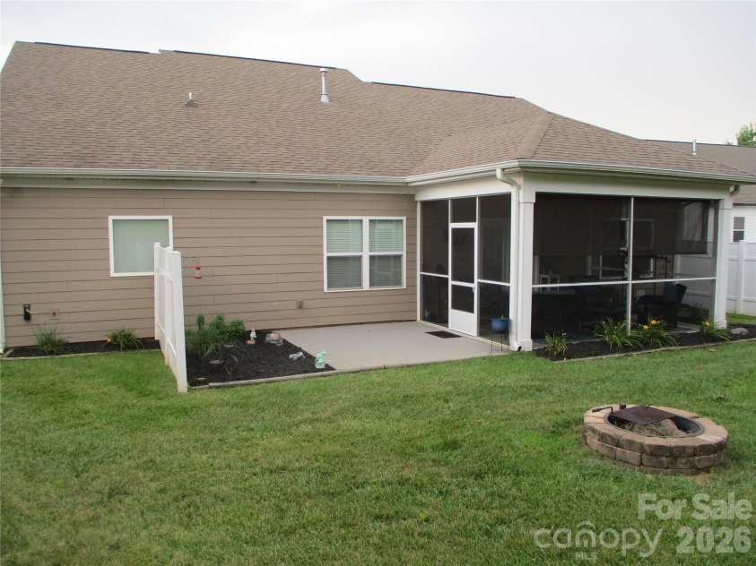 10234 Lakeshore Drive, Lancaster, SC 29720.  MLS# CAR4403898, YatesRealty ID 36897. 