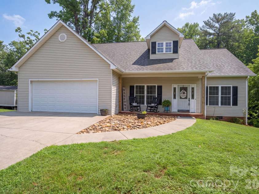 142 Azalea Drive, Connelly Springs, NC 28612.  MLS# CAR4404282, YatesRealty ID 36899. 