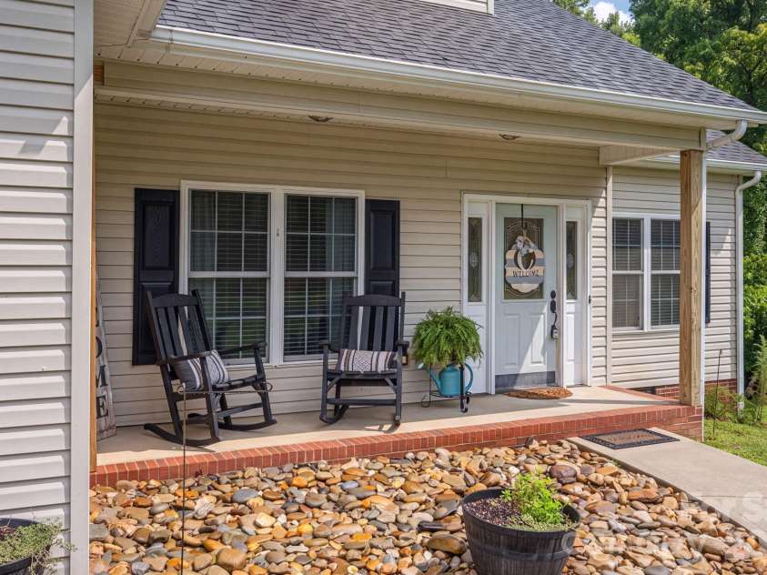 142 Azalea Drive, Connelly Springs, NC 28612.  MLS# CAR4404282, YatesRealty ID 36899. 