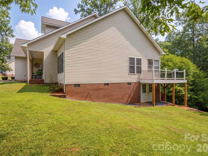 142 Azalea Drive, Connelly Springs, NC 28612.  MLS# CAR4404282, YatesRealty ID 36899. 