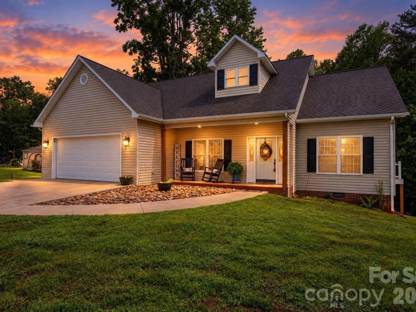 142 Azalea Drive, Connelly Springs, NC 28612.  MLS# CAR4404282, YatesRealty ID 36899. 