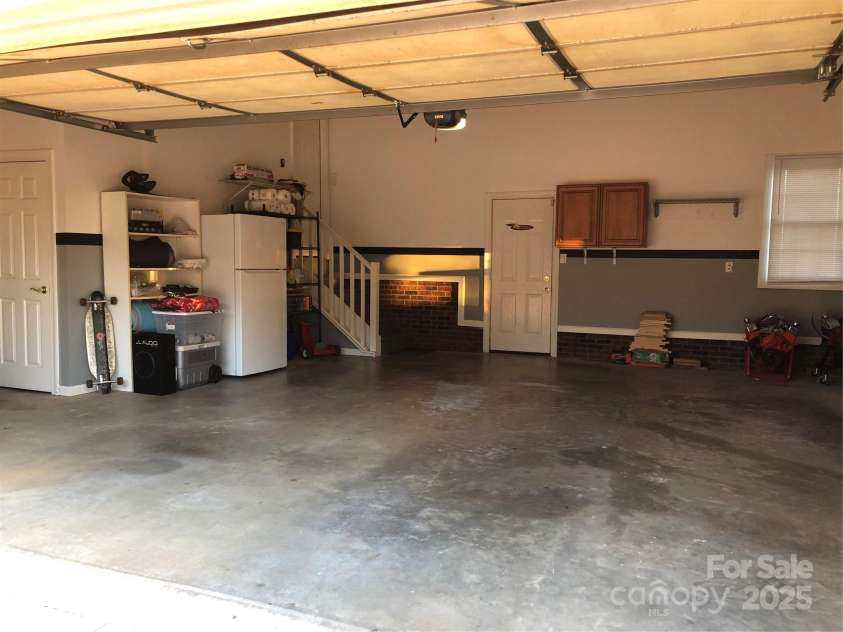 180 Sink Farm Road, Mooresville, NC 28115.  MLS# CAR4206484, YatesRealty ID 3690. 1st 2 car oversized