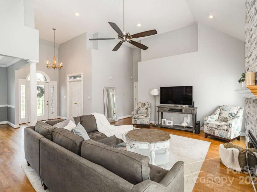 180 Sink Farm Road, Mooresville, NC 28115.  MLS# CAR4206484, YatesRealty ID 3690. 