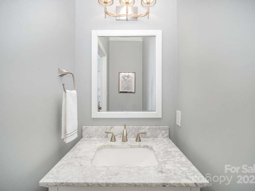 180 Sink Farm Road, Mooresville, NC 28115.  MLS# CAR4206484, YatesRealty ID 3690. Half Bath