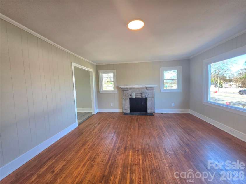 601 Linwood Road, Gastonia, NC 28052.  MLS# CAR4355234, YatesRealty ID 3690. 