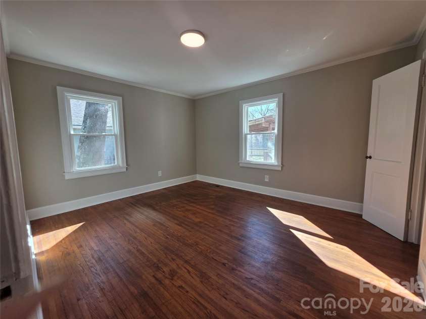 601 Linwood Road, Gastonia, NC 28052.  MLS# CAR4355234, YatesRealty ID 3690. 