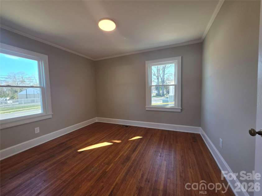 601 Linwood Road, Gastonia, NC 28052.  MLS# CAR4355234, YatesRealty ID 3690. 