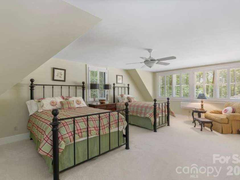 17 Sunset Trace, Highlands, NC 28741.  MLS# CAR4403993, YatesRealty ID 36901. Ensuite Guest Room 1