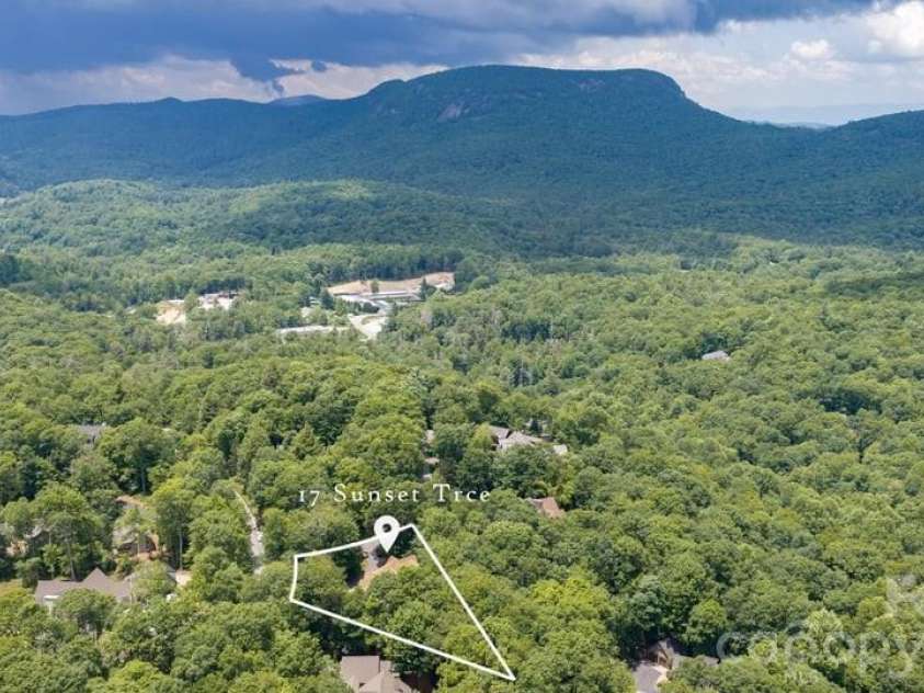 17 Sunset Trace, Highlands, NC 28741.  MLS# CAR4403993, YatesRealty ID 36901. Lines are for reference only. Not based on a survey.