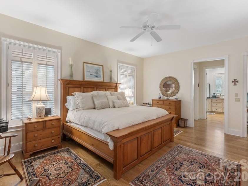17 Sunset Trace, Highlands, NC 28741.  MLS# CAR4403993, YatesRealty ID 36901. Primary Ensuite with Sunroom