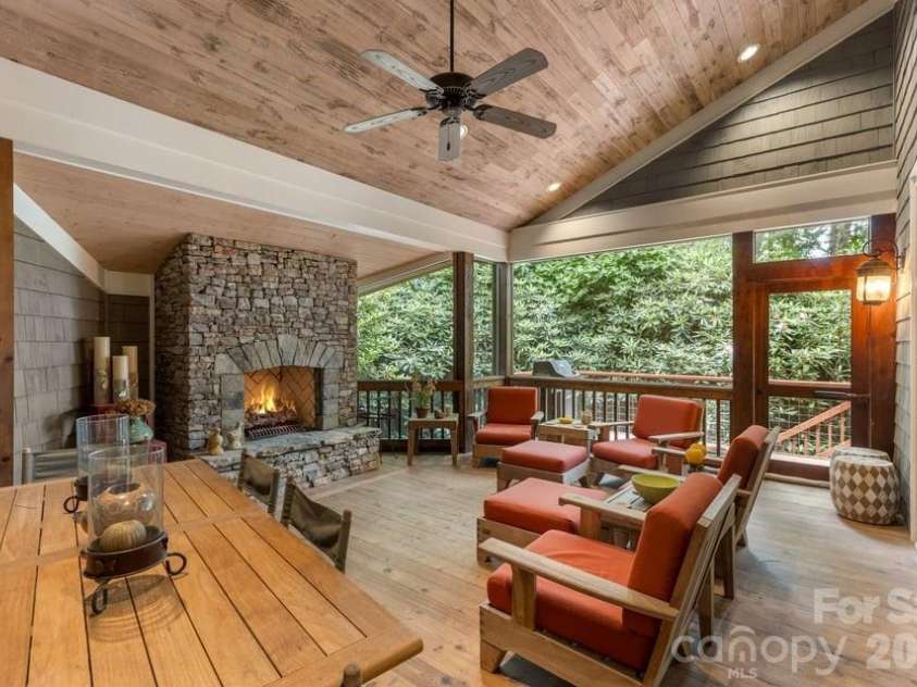 17 Sunset Trace, Highlands, NC 28741.  MLS# CAR4403993, YatesRealty ID 36901. Screened Porch