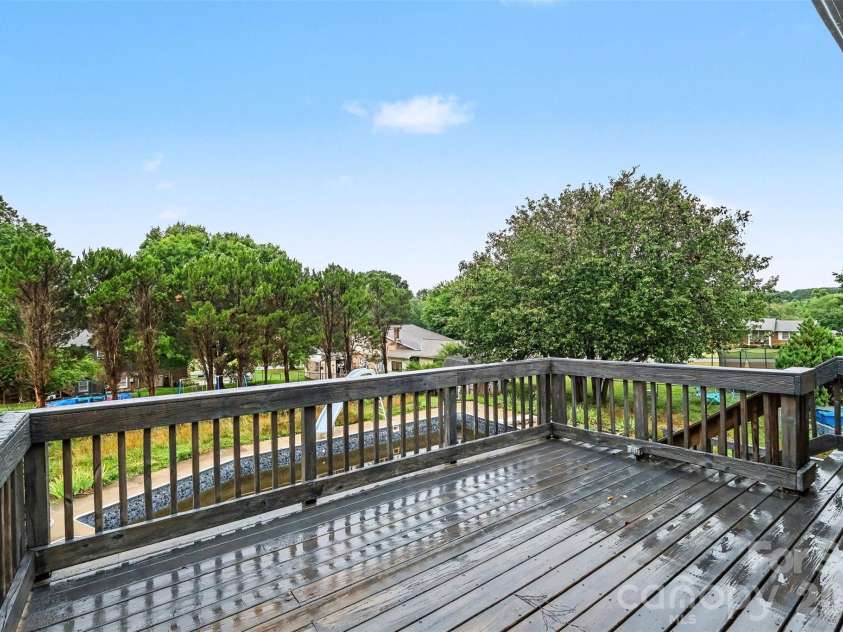 2310 24th Avenue, Hickory, NC 28601.  MLS# CAR4403781, YatesRealty ID 36904. 