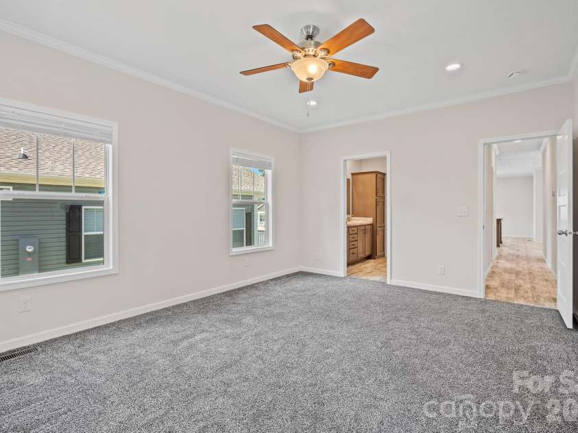 128 Bellamy Road, Asheville, NC 28806.  MLS# CAR4404256, YatesRealty ID 36906. 