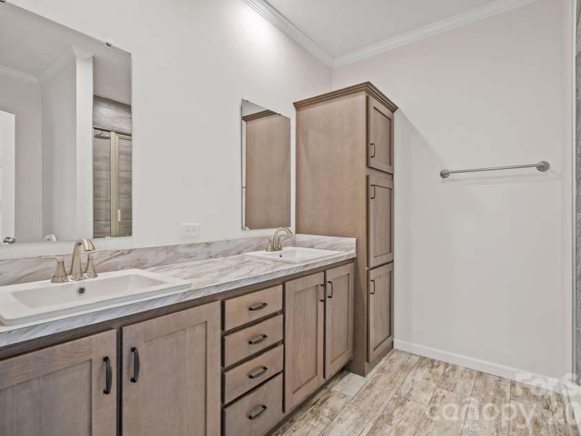 128 Bellamy Road, Asheville, NC 28806.  MLS# CAR4404256, YatesRealty ID 36906. 