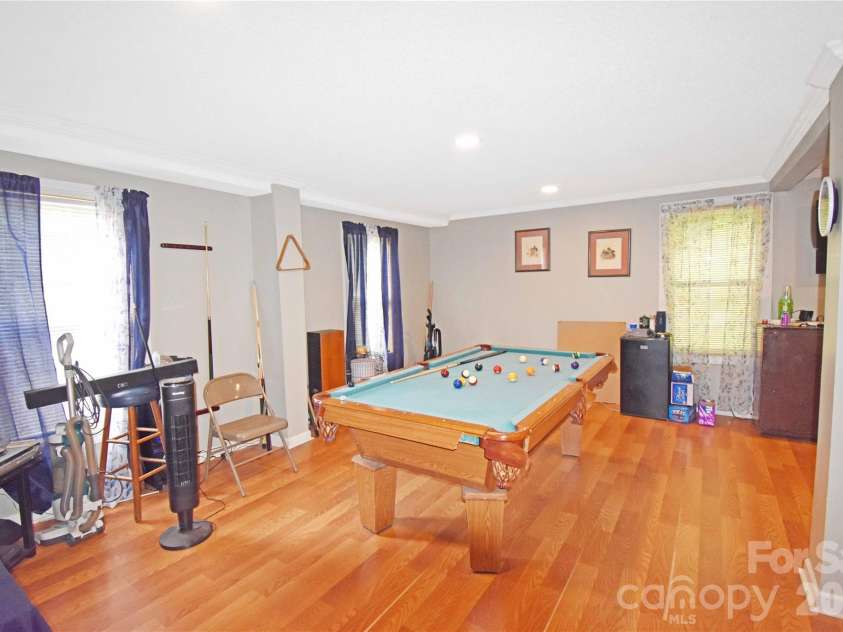 1515 States Avenue, Morganton, NC 28655.  MLS# CAR4403770, YatesRealty ID 36907. 