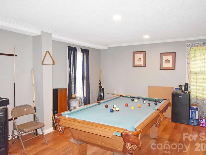 1515 States Avenue, Morganton, NC 28655.  MLS# CAR4403770, YatesRealty ID 36907. 