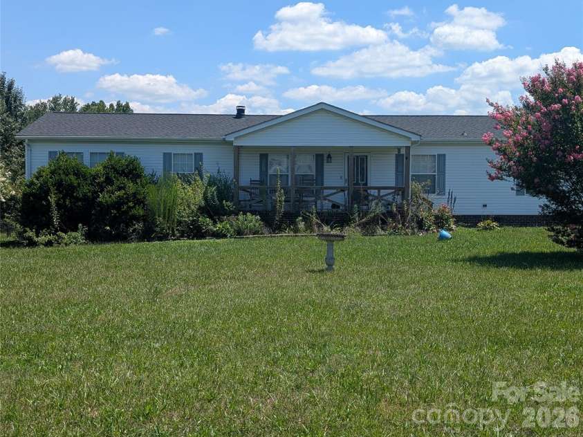 5728 Walker Way, Kings Mountain, NC 28086.  MLS# CAR4404021, YatesRealty ID 36909. 